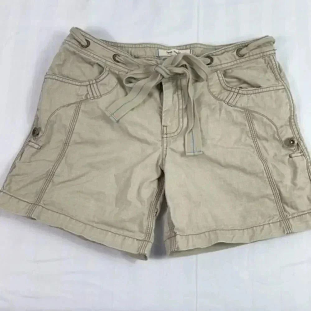 Free People size 4 khaki shorts